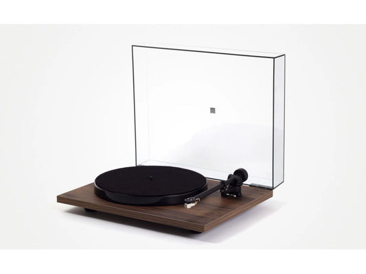 Rega P1 PLUS  - Walnut